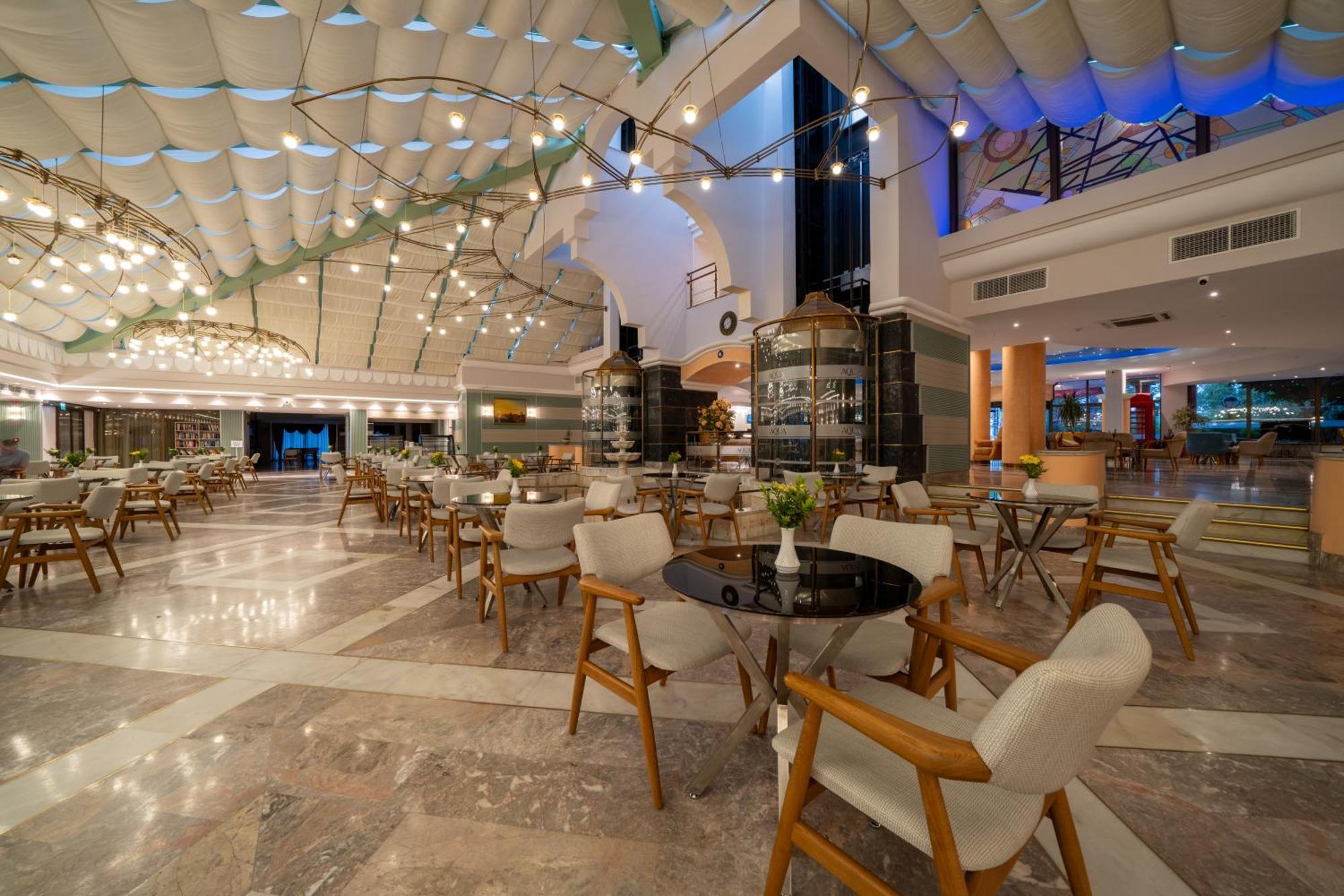 Aqua Otel 5*